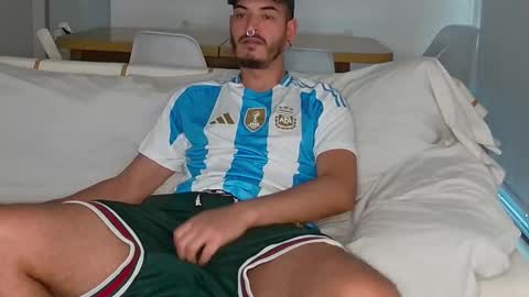 JustAtall Guy online show from December 16, 8:15 pm