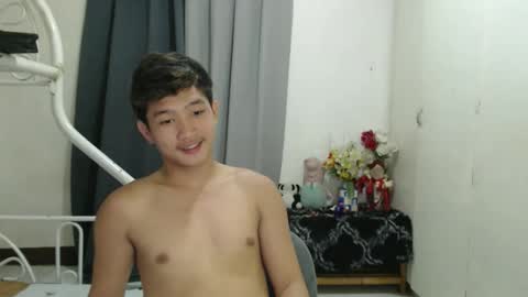 Cyril online show from March 12, 9:07 pm