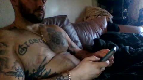 justg4290 online show from November 7, 8:00 pm