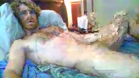 justin_beaver84 online show from May 12, 9:24 pm