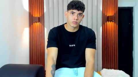 Justin online show from November 29, 8:16 pm