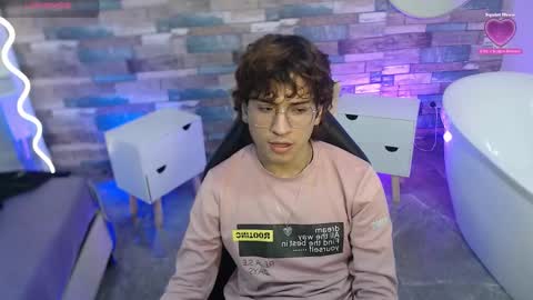  justin  online show from March 11, 3:42 am