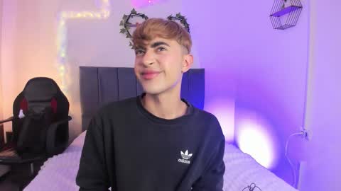 Justin online show from November 26, 11:29 am