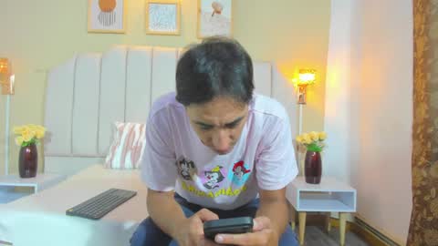 justinschneider online show from April 4, 7:32 pm