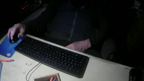 Snapshot of justme39057 chatting on March 9, 5:39 pm Justme39057 online show from March 9, 5:39 pm