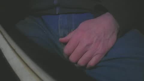 Snapshot of justme39057 chatting on February 5, 10:11 pm Justme39057 online show from February 5, 10:11 pm