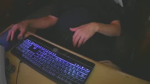 Snapshot of justme39057 chatting on March 5, 4:46 pm Justme39057 online show from March 5, 4:46 pm