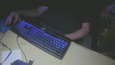 Snapshot of justme39057 chatting on January 24, 8:32 pm Justme39057 online show from January 24, 8:32 pm