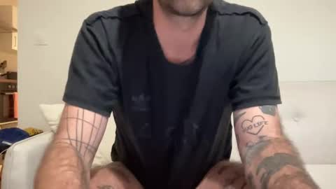 justmeandyou00 online show from December 8, 1:36 pm