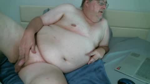 justmedm64 online show from September 15, 2:02 am