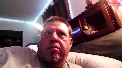 justsetfree online show from October 26, 6:58 am