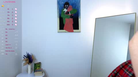 Juja and Kira online show from January 18, 9:45 pm