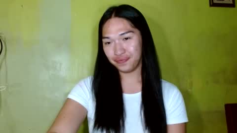 KYANA online show from December 14, 5:03 pm