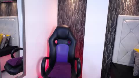 Kat online show from February 26, 4:16 am