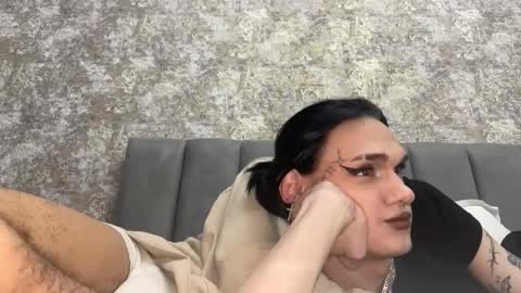 kadhembrini21 online show from December 16, 8:59 pm