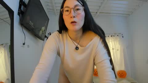 ChloeIndependient model online show from October 8, 5:30 pm