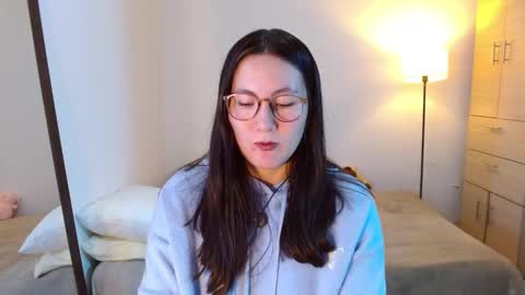 ChloeIndependient model online show from March 16, 4:15 am