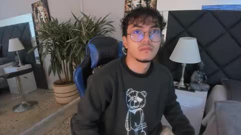 kai_storn online show from March 22, 11:25 am