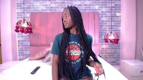 Snapshot of kaiadebayo chatting on December 4, 11:52 pm Angie online show from December 4, 11:52 pm