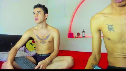 KAI  LIAM online show from December 1, 8:07 pm