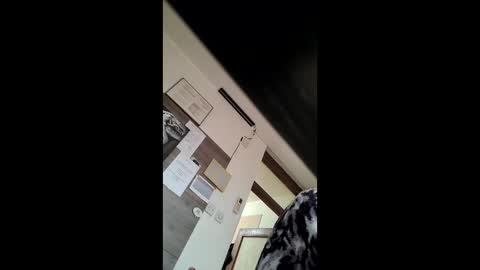          online show from December 17, 8:54 am