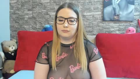 kalindahot online show from April 10, 6:45 pm