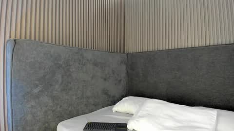 Carolina   online show from October 24, 7:03 pm