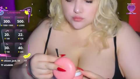 sweet rose online show from October 4, 7:00 pm