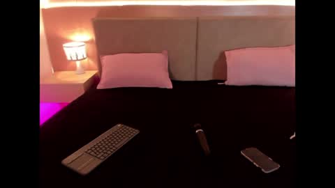 kalyx_lana online show from July 5, 7:32 pm
