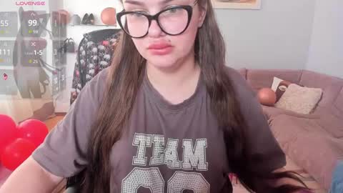Camila online show from May 9, 5:35 am