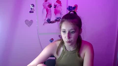 kamilla_love_ online show from September 10, 1:45 pm