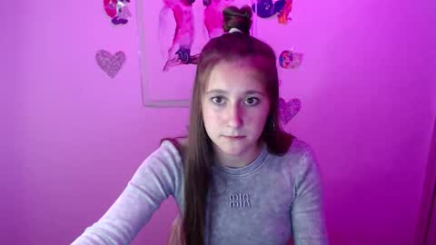 kamilla_love_ online show from September 24, 4:58 pm