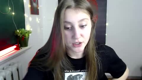 kamilla_love_ online show from December 14, 12:55 pm