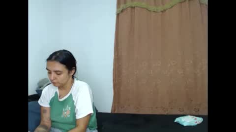 kammy   y   camila online show from April 22, 2:52 am