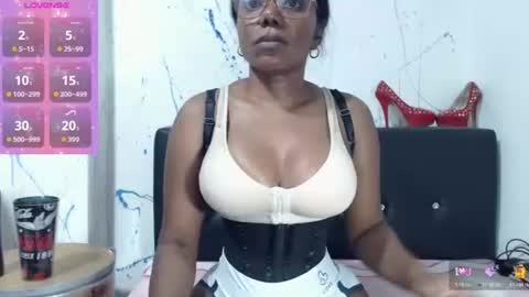 Paola online show from December 3, 7:14 pm