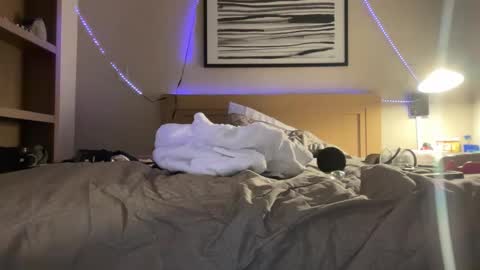 Yourstruly online show from December 2, 1:08 pm