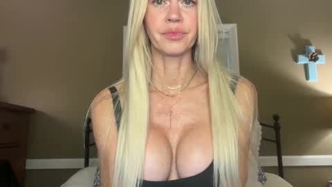 kara online show from October 26, 9:58 pm