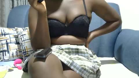 karalyn1 online show from June 9, 5:18 am