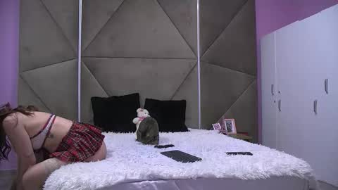 karina_lucce online show from April 27, 7:06 am