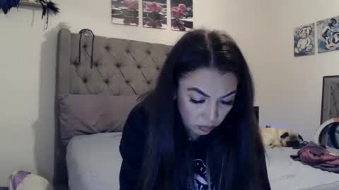 karinakummings online show from December 20, 12:01 pm