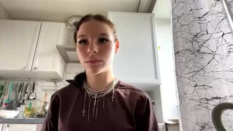 Leya online show from July 15, 2:11 pm