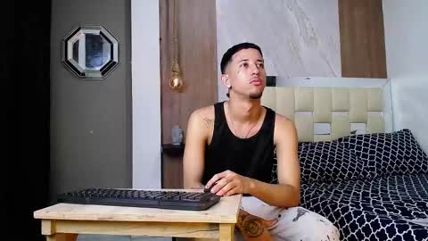 KARLA Y KALVIN online show from November 6, 2:25 am