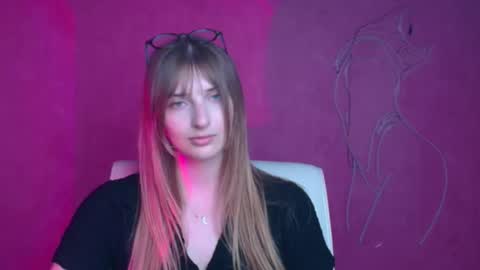 Snapshot of karla_flower chatting on September 15, 5:09 am Karla online show from September 15, 5:09 am