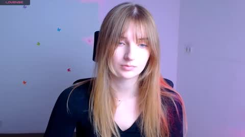 Snapshot of karla_flower chatting on October 6, 11:28 am Karla online show from October 6, 11:28 am