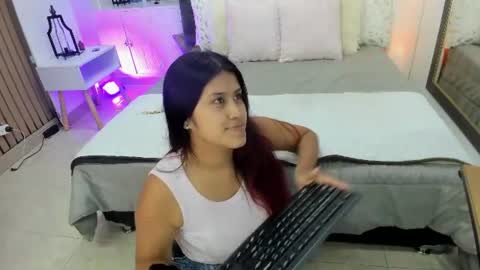 Karla Gonzaless online show from June 30, 7:01 pm