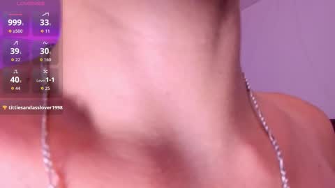 Snapshot of karlaa_james chatting on October 3, 11:40 am Karlaa  online show from October 3, 11:40 am