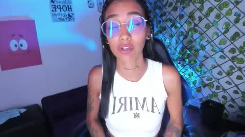 karlaslutskinny__ online show from March 14, 12:03 am