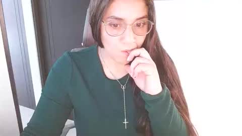 kloy online show from September 23, 4:12 pm