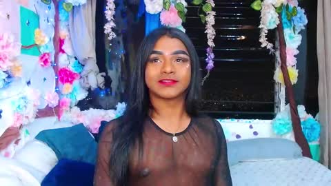 Snapshot of karly_coffe chatting on March 5, 6:23 am KARLY.  online show from March 5, 6:23 am