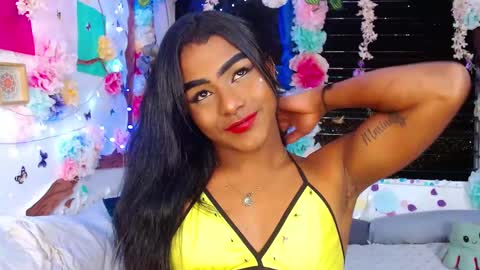 Snapshot of karly_coffe chatting on February 28, 7:05 am KARLY.  online show from February 28, 7:05 am